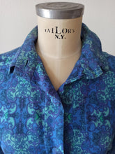 Cargar imagen en el visor de la galería, 1960s - Purple Blue Silk Blouse
