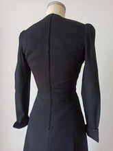 Cargar imagen en el visor de la galería, 1960s - VERA MONT, Paris - Black Dress - W26 (66cm)
