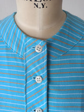 Cargar imagen en el visor de la galería, 1960s - Striped Cotton Blend Mini-Dress - W30 (76cm)

