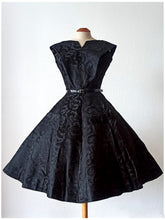 Charger l&#39;image dans la galerie, 1950s - Outstanding Beauty Black Silk Satin Dress - W25 (64cm)
