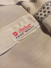Cargar imagen en el visor de la galería, 1960s - CHERIE MODELL, Switzerland - Embroidery Blouse - Sz 48
