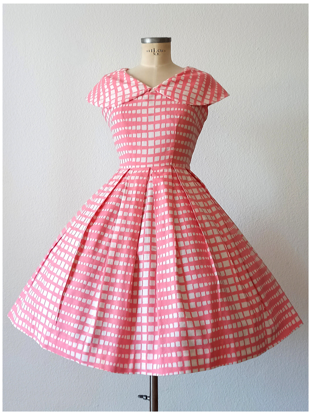 1950s - Adorable Pink Soft Barkcloth Dress - W27.5 (70cm)