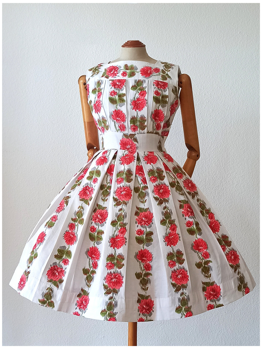 1950s - Spectacular Floral Textured Cotton Dress - W27 (68cm)
