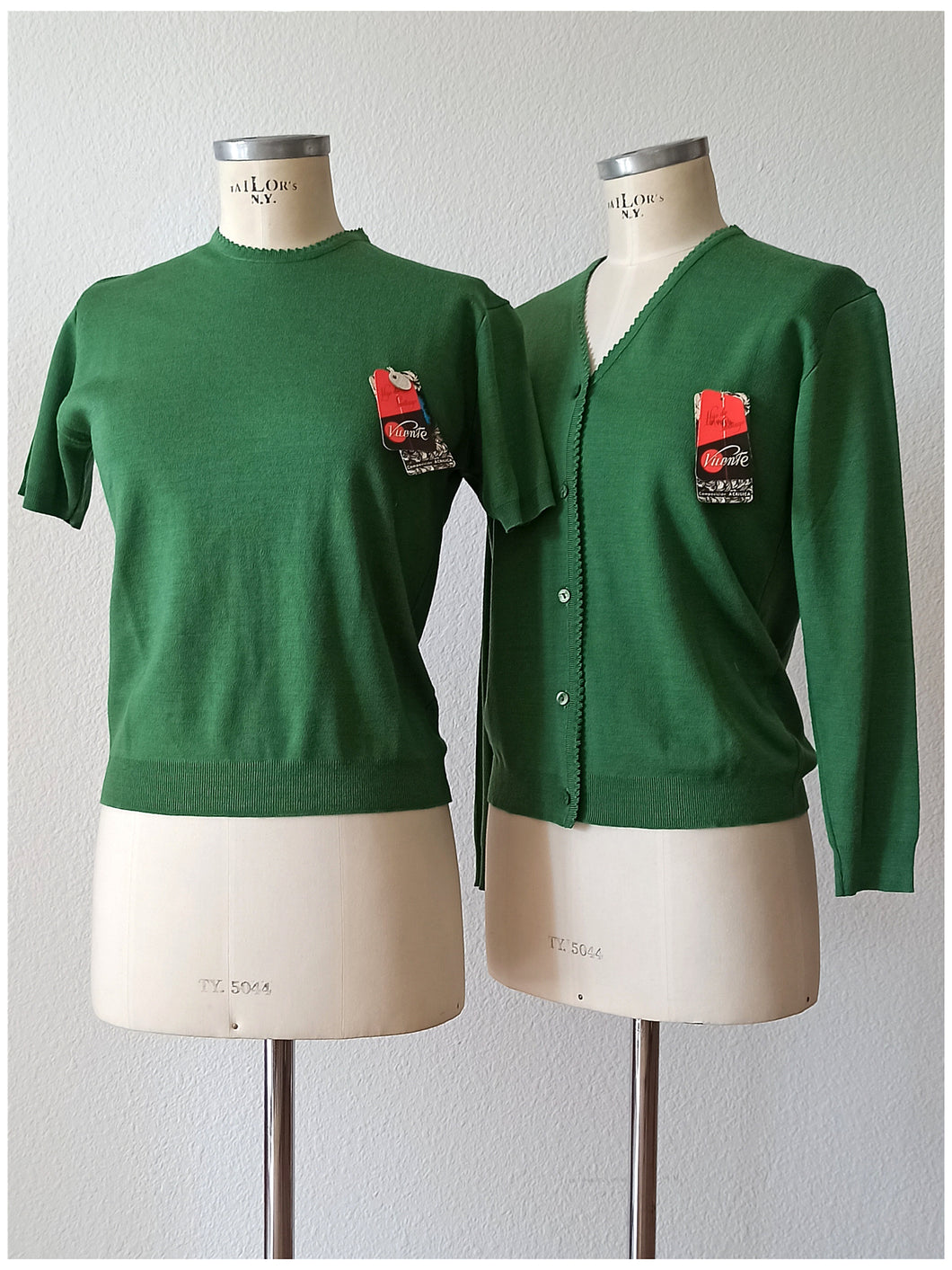 1950s 1960s - VICENTE, Spain - Deadstock Green Twin Set - Sz 5