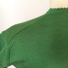 Load image into Gallery viewer, 1950s 1960s - VICENTE, Spain - Deadstock Green Twin Set - Sz 5
