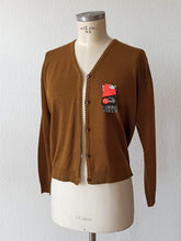 Cargar imagen en el visor de la galería, 1950s 1960s - VICENTE, Spain - Deadstock Brown Twin Set - Sz 4
