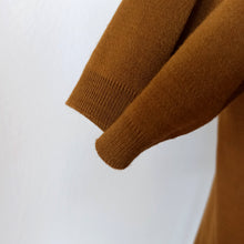 Cargar imagen en el visor de la galería, 1950s 1960s - VICENTE, Spain - Deadstock Brown Twin Set - Sz 4
