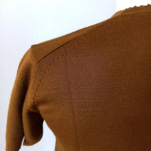 Cargar imagen en el visor de la galería, 1950s 1960s - VICENTE, Spain - Deadstock Brown Twin Set - Sz 4
