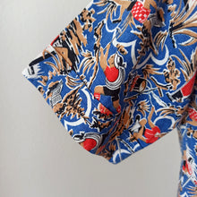Load image into Gallery viewer, 1950s - Fabulous Novelty Print Men&#39;s Casino Shirt - Sz Small
