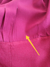 Load image into Gallery viewer, 1940s - Stunning Honeycomb Puff Sleeves Blouse - W36 (92cm)
