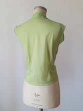 Cargar imagen en el visor de la galería, 1950s - Gorgeous Green Nylon Blouse - W33 (84cm)
