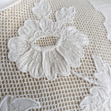 Carica l&#39;immagine nel visualizzatore di Gallery, 1940s 1950s - Precious Hand Embroidery Cotton Blouse - W33 (84cm)
