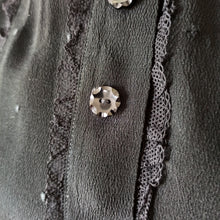 Laden Sie das Bild in den Galerie-Viewer, 1940s - Beautiful Black Embroidery Crepe Blouse - W37 (94cm)
