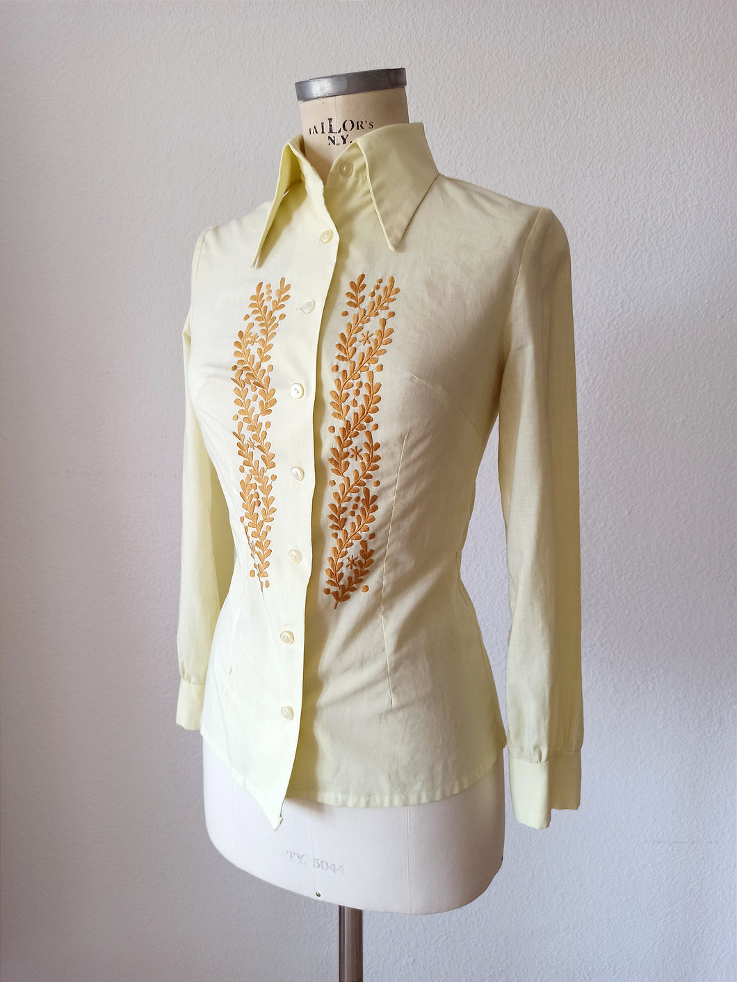 1970s - Embroidered Blouse