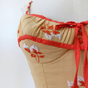 1950s - FRANCE - Spectacular Embroidery Dress - W26 (66cm)