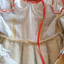 Cargar imagen en el visor de la galería, 1950s - FRANCE - Spectacular Embroidery Dress - W26 (66cm)
