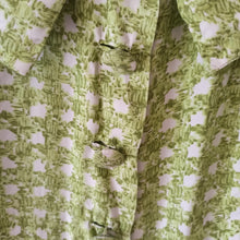 Cargar imagen en el visor de la galería, 1960s - PARIS - Green Silk Dress - W30 (76cm)
