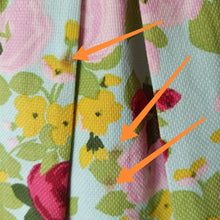 Cargar imagen en el visor de la galería, 1950s 1960s - Spectacular Roseprint Dress - W28.5 (72cm)
