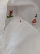 Cargar imagen en el visor de la galería, 1950s - Exquisite Fuerteventura Island Embroidery Blouse - W35 (90cm)

