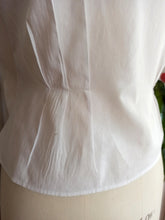 Cargar imagen en el visor de la galería, 1950s - Exquisite Fuerteventura Island Embroidery Blouse - W35 (90cm)
