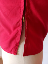 Carica l&#39;immagine nel visualizzatore di Gallery, 1940s 1950s - HUGÉ, Paris - Exquisite Red Raffia 2pc Cotton Set

