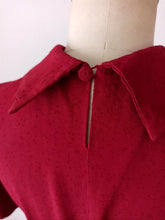 Load image into Gallery viewer, 1940s - Outstanding Burgundy Gabardine Rayon Dress - W28.5 (72cm)

