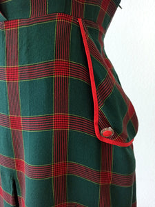1940s - Adorable Green Red Tartan Dress - W29 (74cm)