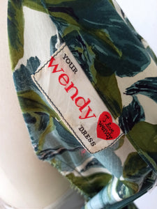 1950s - YOUR WENDY DRESS - Stunning Roseprint Dress - W28.5 (72cm)