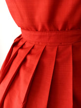 Cargar imagen en el visor de la galería, 1950s 1960s - Stunning Orange Red Dress - W26 (66cm)
