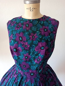 1950s 1960s - Gorgeous Purple Floral Dress - W31.5 (80cm)