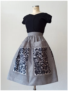 1950s 1960s - Gorgeous Black & White Floral Skirt - W26 (66cm)