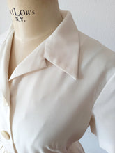 Cargar imagen en el visor de la galería, 1950s 1960s - Cute White Cotton Pleated Dress - W30 (76cm)
