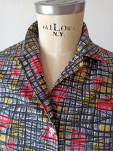 Carica l&#39;immagine nel visualizzatore di Gallery, 1940s 1950s - JOSSELYNE, Paris - Abstract Cotton Blouse - W36 (92cm)
