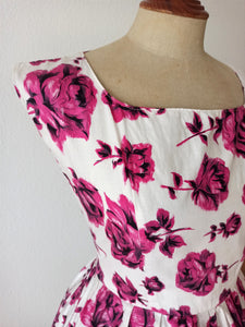 1950s 1960s - FRIPONNETTE, Paris - Cute Roseprint Cotton Dress - W26 (66cm)