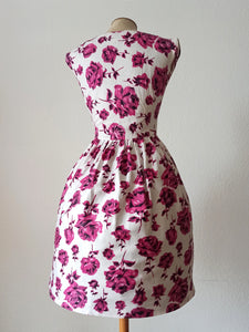 1950s 1960s - FRIPONNETTE, Paris - Cute Roseprint Cotton Dress - W26 (66cm)