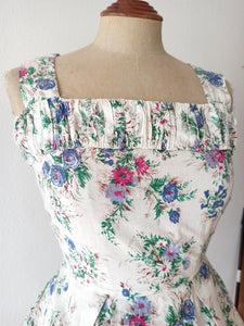 1950s - Adorable Floral Cotton Dress - W25 (64cm)
