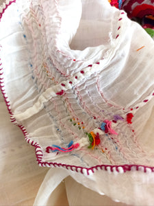 1930s 1940s - Exquisite Hand Embroidery Hungarian Blouse - W28.5 (72cm)
