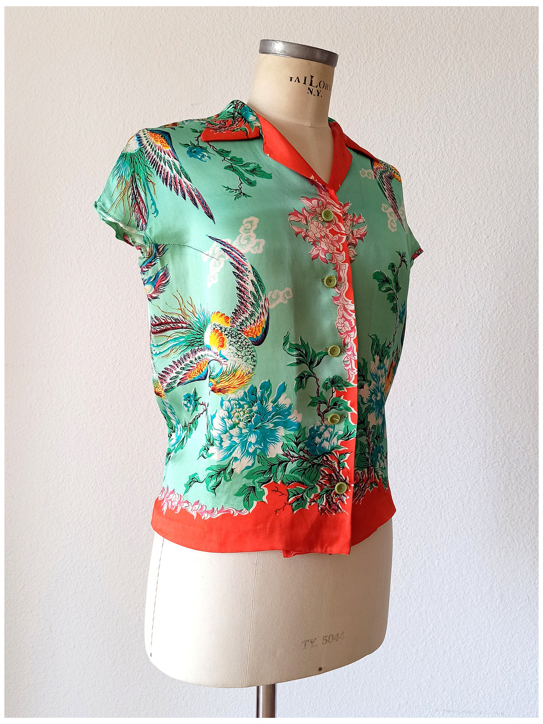 1940s 1950s - Stunning Firebirds Silk Blouse
