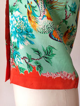 Carica l&#39;immagine nel visualizzatore di Gallery, 1940s 1950s - Stunning Firebirds Silk Blouse
