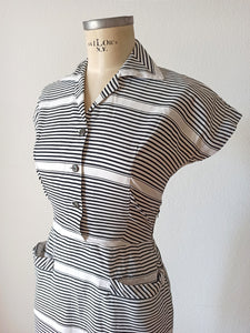 1950s - Superb French Black Stripes Cotton Dress - W29 (74cm)