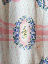 Cargar imagen en el visor de la galería, 1950s - SAMBO FASHIONS - Adorable Roseprint Bolero Dress - W26 (66cm)
