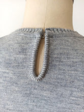 Laden Sie das Bild in den Galerie-Viewer, 1960s - DEADSTOCK - VICETEL, Spain - Knit Jumper - Sz 4
