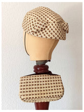 Cargar imagen en el visor de la galería, 1950s - Fabulous Raffia Hat &amp; Purse Set
