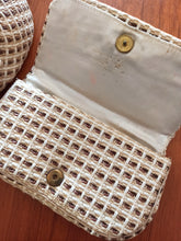Cargar imagen en el visor de la galería, 1950s - Fabulous Raffia Hat &amp; Purse Set
