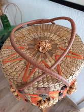 Cargar imagen en el visor de la galería, 1950s 1960s - Rarity! Fabulous Acapulco Massive Format Handbag
