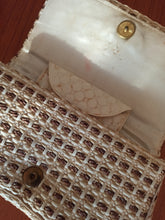 Cargar imagen en el visor de la galería, 1950s - Fabulous Raffia Hat &amp; Purse Set
