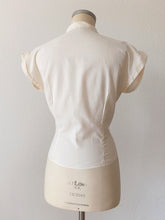 Charger l&#39;image dans la galerie, 1950s - Adorable Mallorca Souvenir Embroidery Blouse - W30 (76cm)
