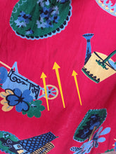Carica l&#39;immagine nel visualizzatore di Gallery, 1940s - Stunning Red Gardening Novelty Print Dress - W27 (68cm)
