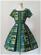 Cargar imagen en el visor de la galería, 1950s 1960s - BADER, Germany - Spectacular Floral Dress - W35 (88cm)
