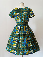 Cargar imagen en el visor de la galería, 1950s 1960s - BADER, Germany - Spectacular Floral Dress - W35 (88cm)
